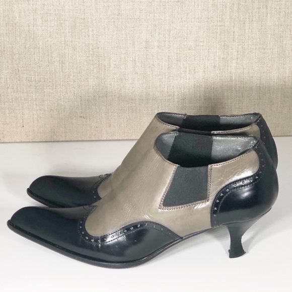 Miu Miu Spectator Taupe & Black Spectator Booties - Picture 3 of 7